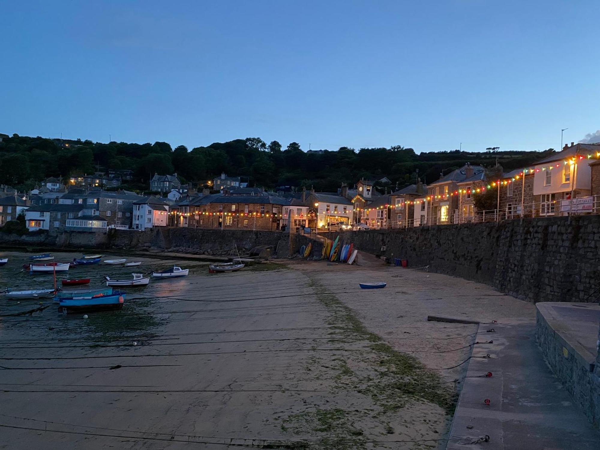 The Old Gallery - Charming Coastal Escape For Two Mousehole Exterior photo