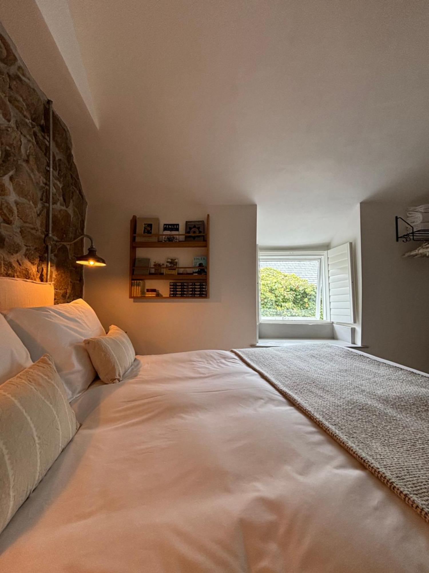 The Old Gallery - Charming Coastal Escape For Two Mousehole Exterior photo